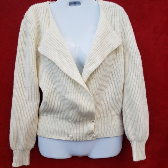Andrew St John Cardigan - Picture 2 of 8